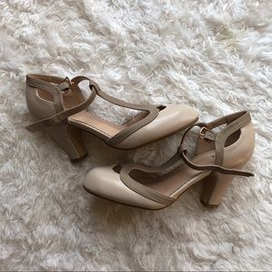 Journey Collection Nude Olina T-Strap Pump